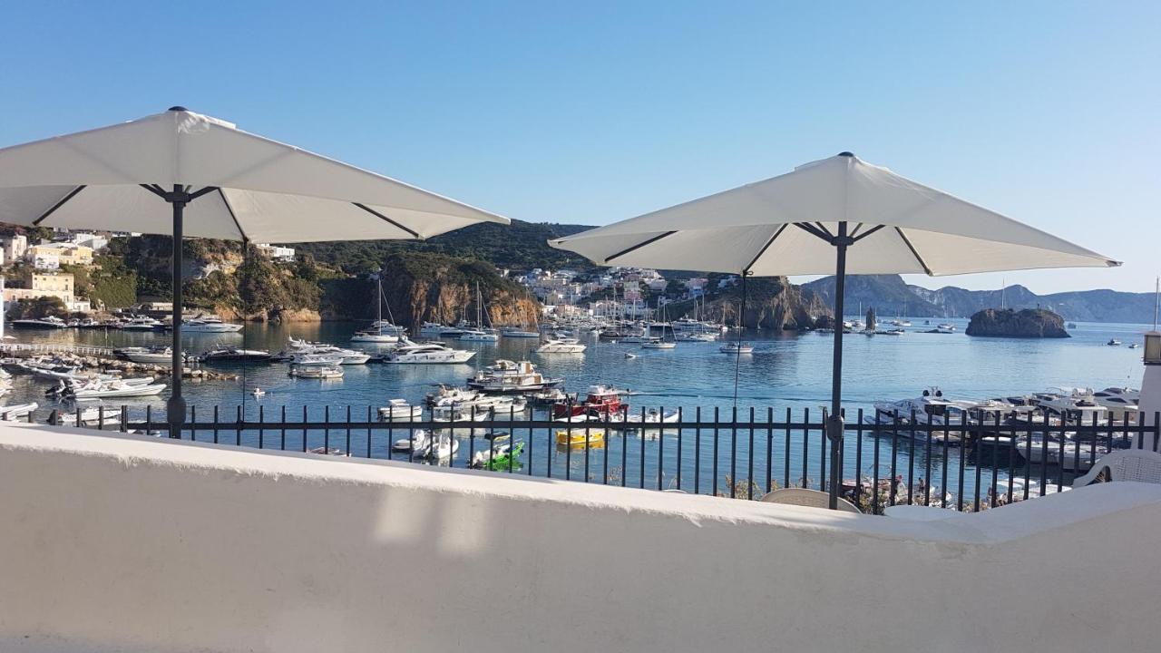Hotel La Baia Ponza Exterior photo
