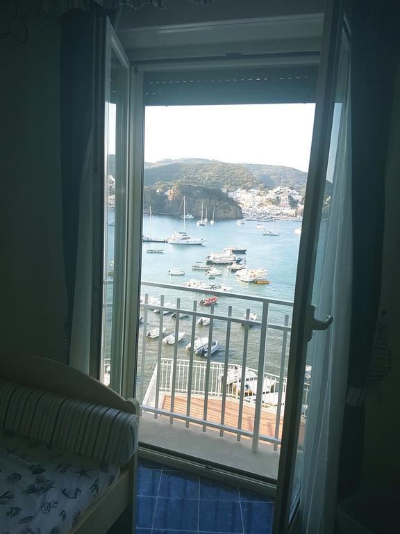 Hotel La Baia Ponza Exterior photo