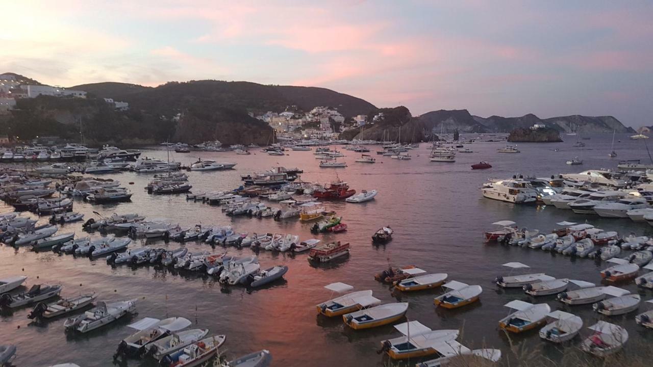 Hotel La Baia Ponza Exterior photo